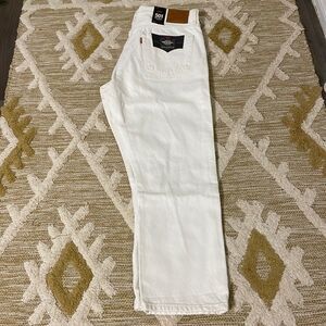 501 Levi’s White Distressed Pants